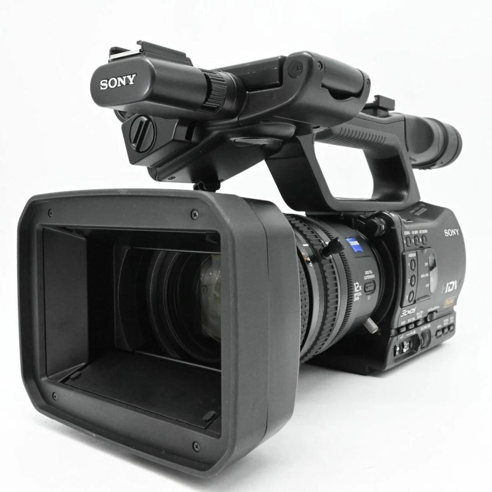 Sony HVR-Z7J HDV Camcorder - MiniDV HD Camera w/ Battery & Charger 40 x 10H JP - Image 3 of 4