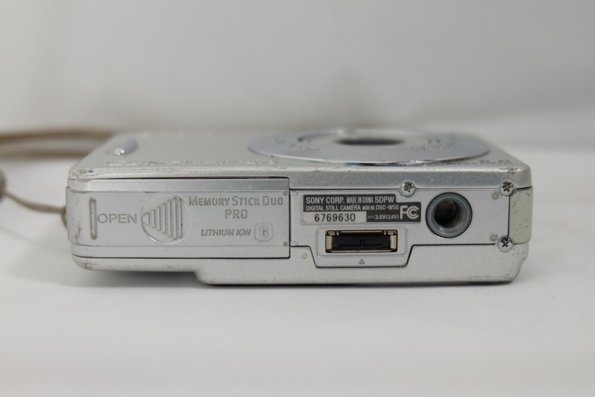 SONY Cybershot Digital Camera Model DSC-W50 Silver (For