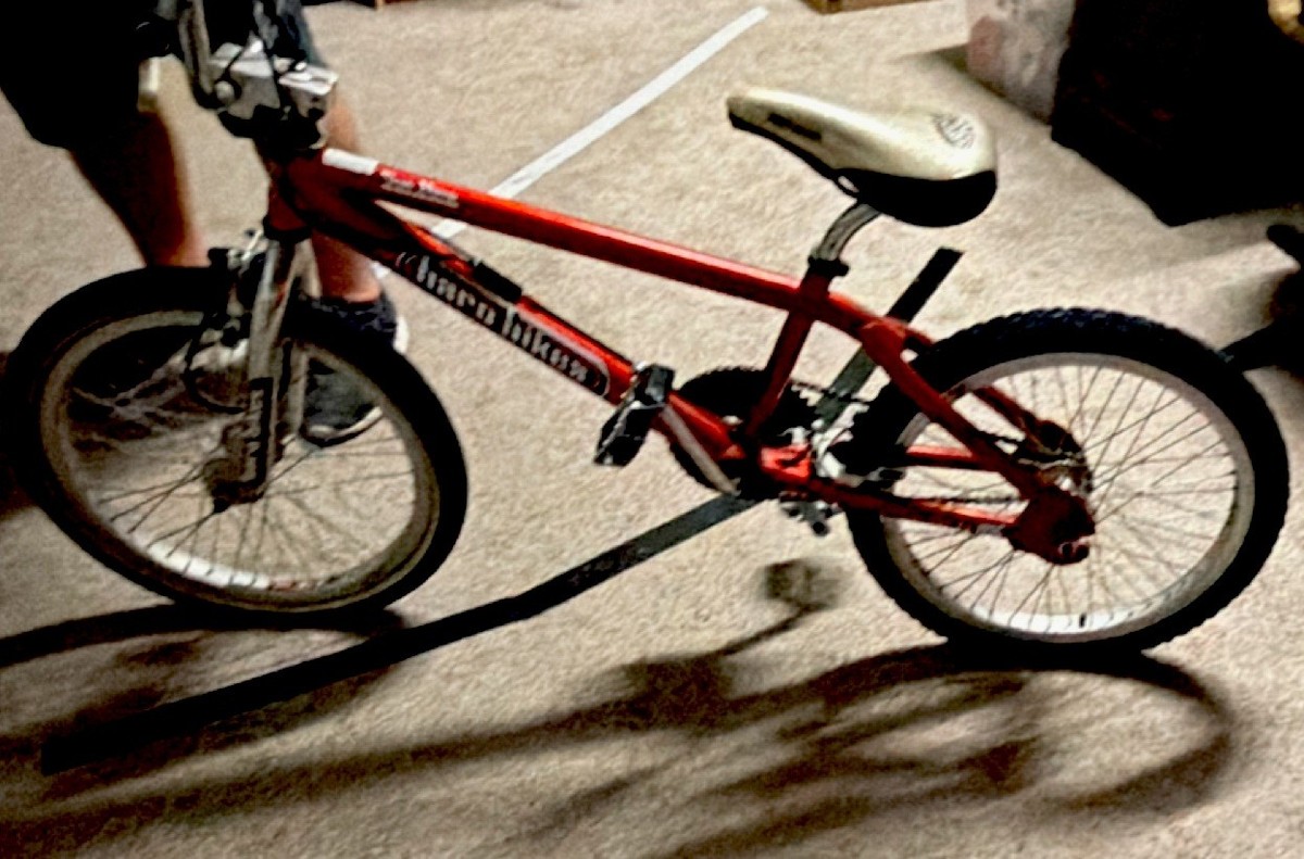 Haro Bikes Fusion Dave Mira BMX Bike Red & White WITH Orignal Pegs