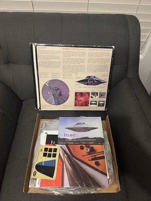 TESTORS Area 51 S4 UFO Revealed 1:48 Scale Model Kit In box Bob