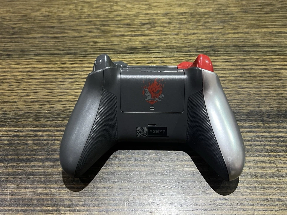 Xbox One Cyberpunk 2077 Limited Edition Controller - Good Condition - Image 4 of 4