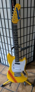 Mustang Style Electric Guitar Replica
