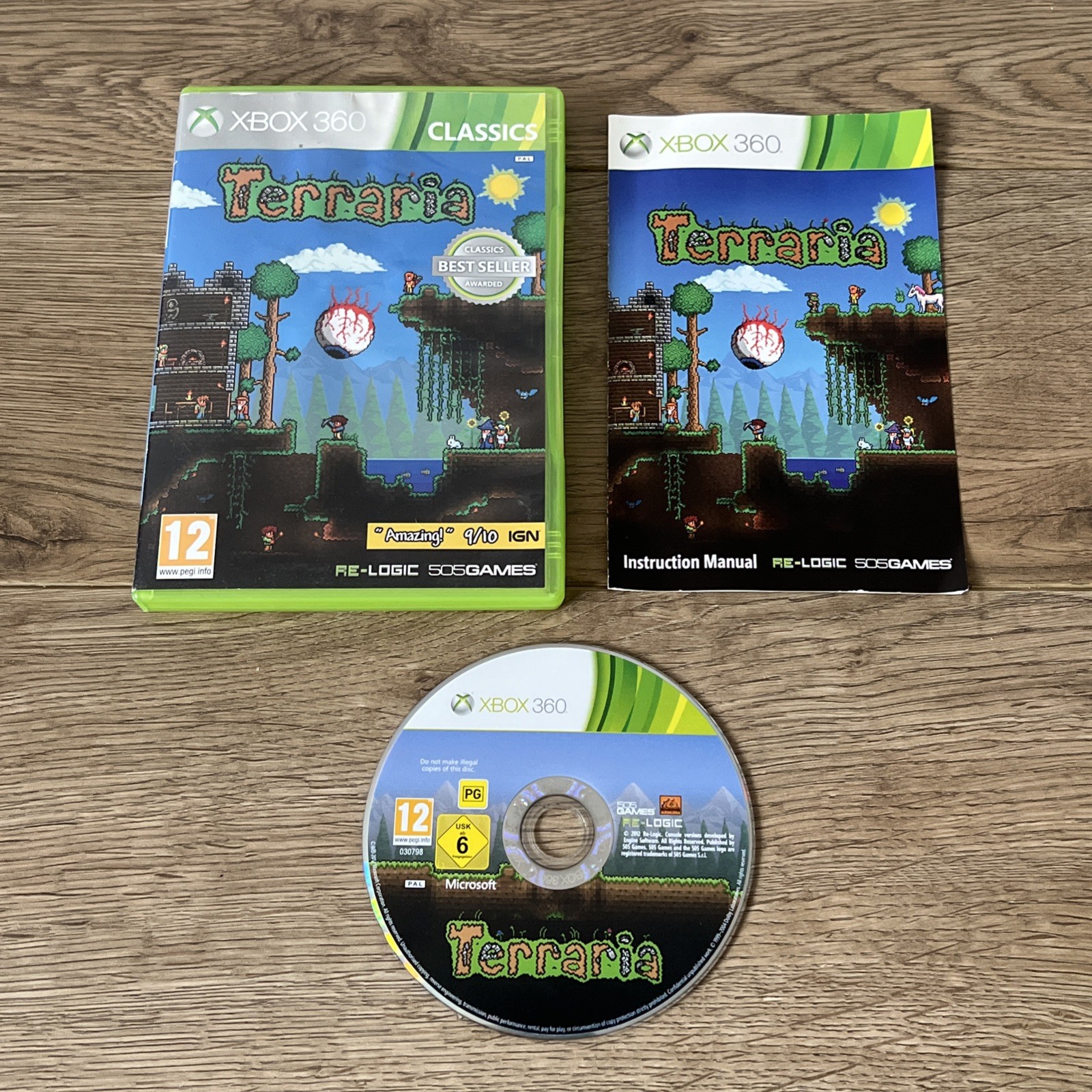 Terraria ( Xbox 360 Classics) PAL pegi 12 with Manual