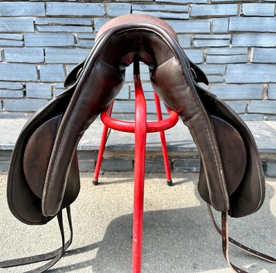 RARE Selle mixte britannique pour poney rond- Farrington GP