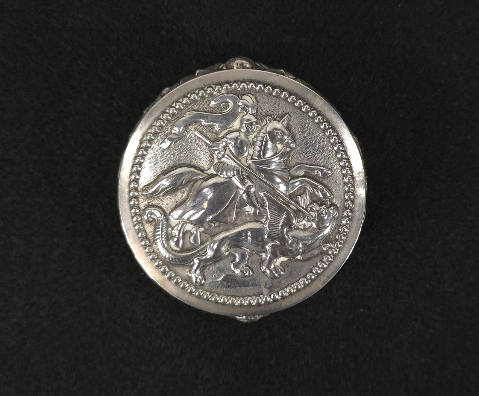 Antique .800 Repousse' Silver Snuff Box St. George & The Dragon w/ Putti on Side