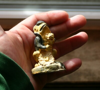 VTG MR MICHIGAN J FROG TOAD TOPHAT TAILS CARNATION