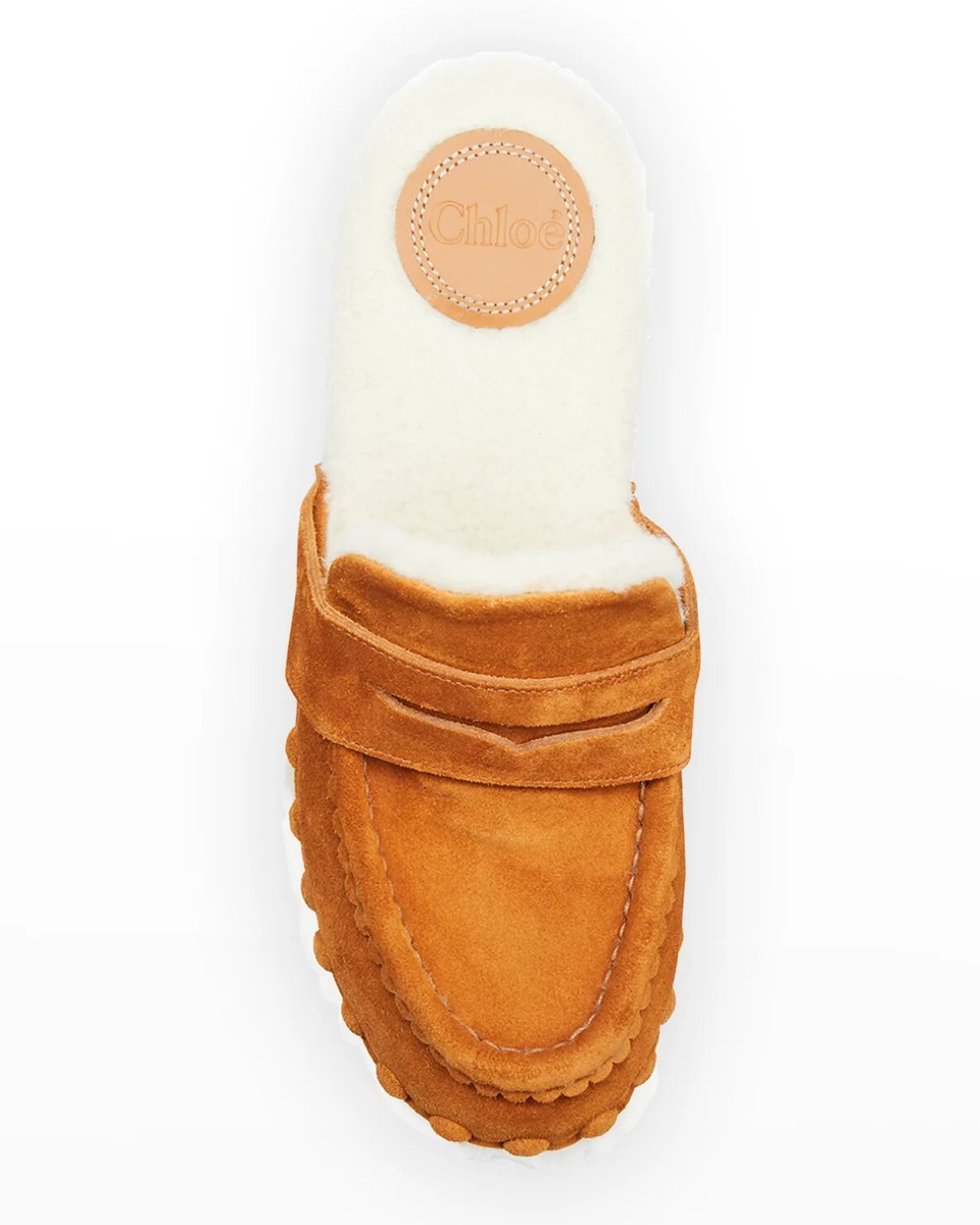 靴 Chloe Joy Suede Clogs Shoes Caramello Chloe Joy Suede Shearling Clogs Shoes Size 40 MSRP: $895.00