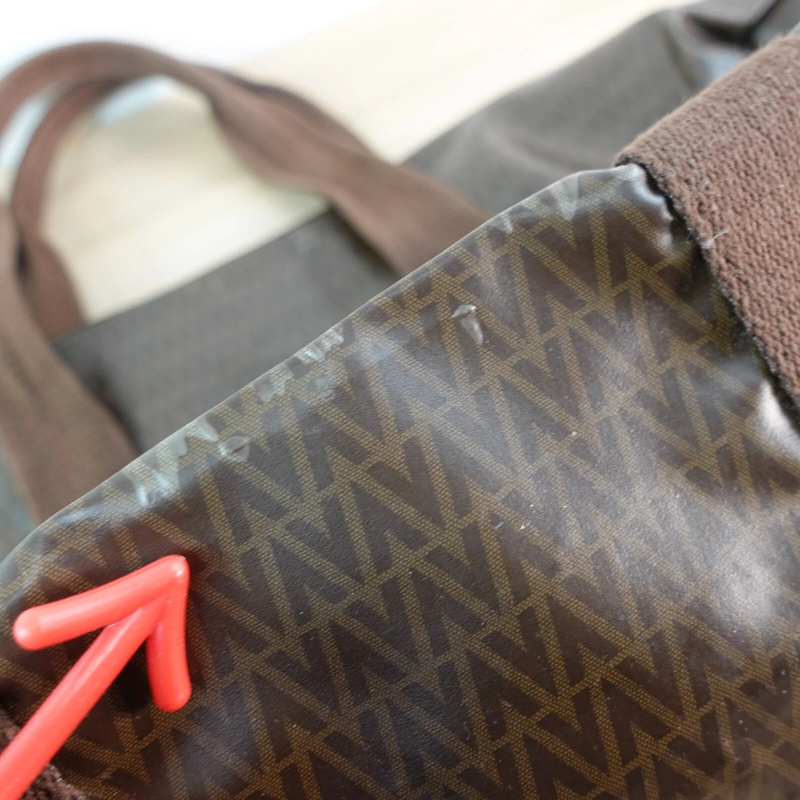 Borsa vintage MARIO VALENTINO grande marrone logo V weekender shopper tote PVC DIFETTO