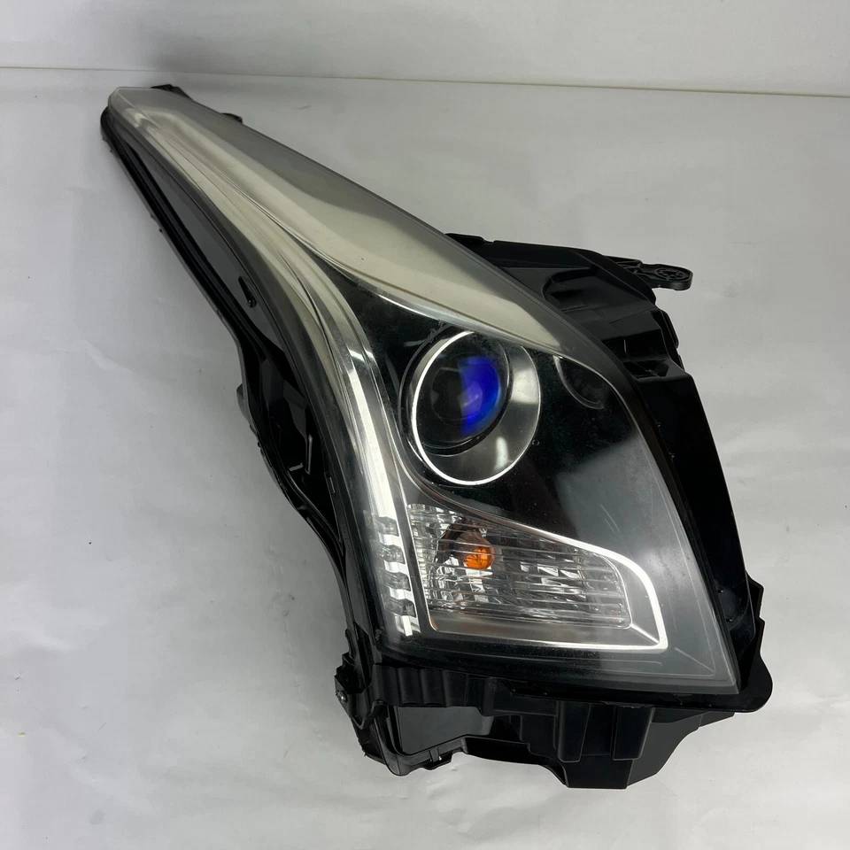 OEM 2013 2015 2016 2017 2018 2019 Cadillac ATS Right Halogen Headlight 23236366 - Image 2 of 4