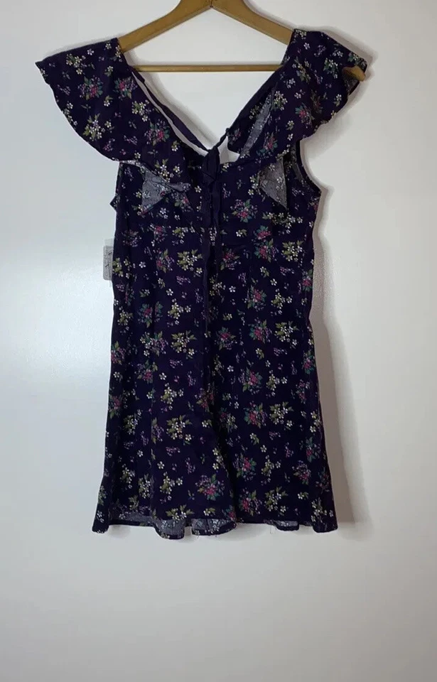Mameluco Free People Violet Visions pana púrpura floral con volantes para mujer talla XS Foto 2 de 4