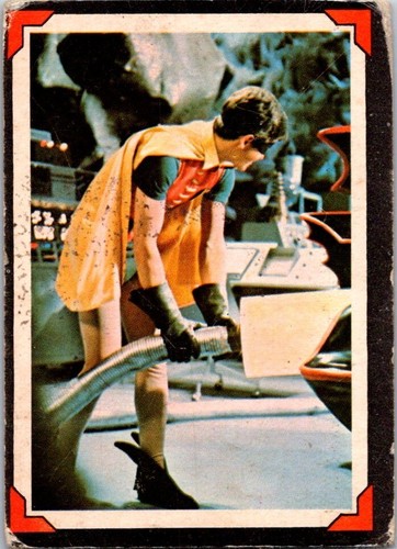 1966 OPC Batman Riddler Back #4 Rarin' to Go