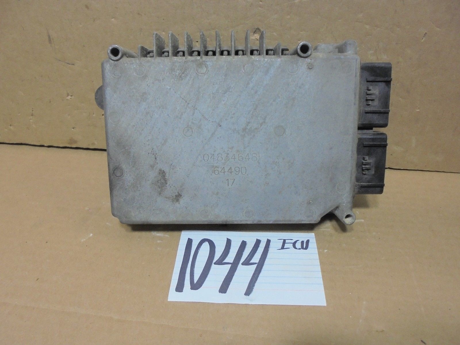 1998 Dodge Caravan  #1044  Engine Computer ECM ECU ( 04727232AC )