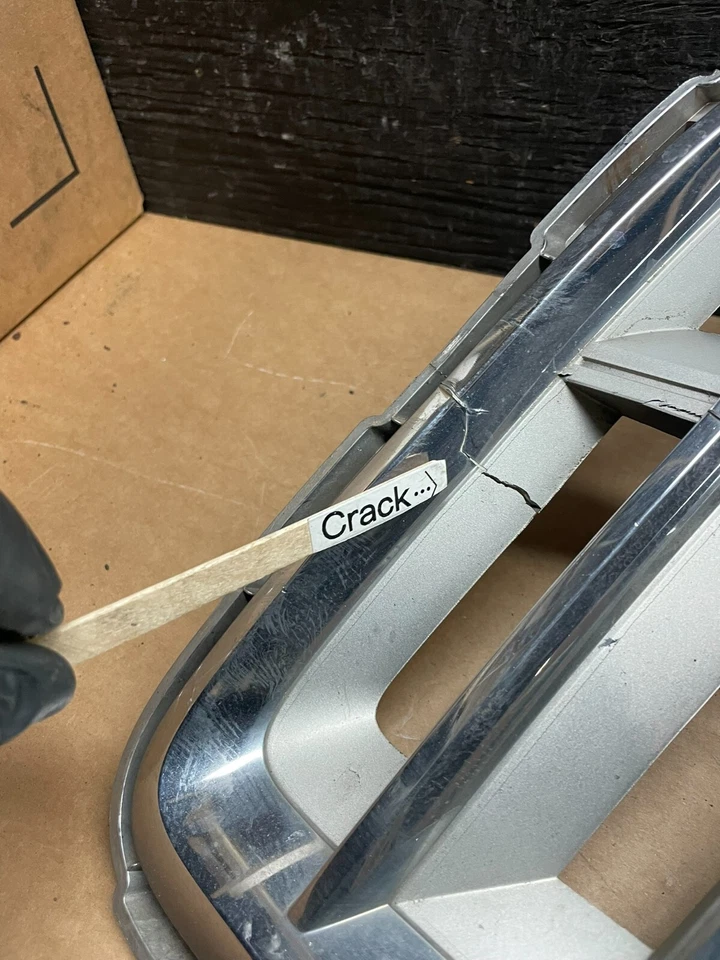 Lincoln MKT 2010 a 2012 conductor izquierdo parrilla lateral izquierda OEM J3763 DG Foto 4 de 4