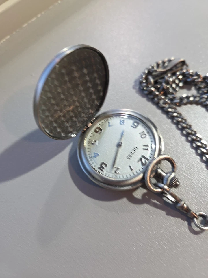 Guess Pocket Watch  - Image 3 of 4