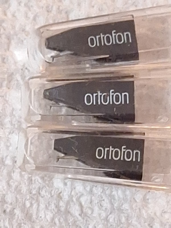Lot Of 3 - Ortofon / NSM Jukebox  Needle  Stylus Stylii Phonograph  45rpm  OEM
