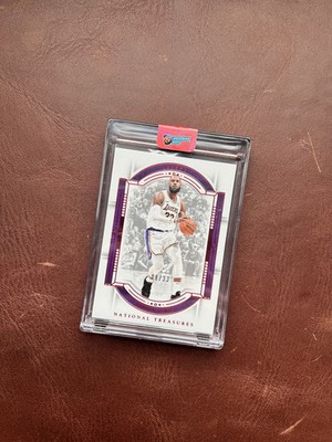 Lebron James Panini National Treasures Red /33 Near Mint