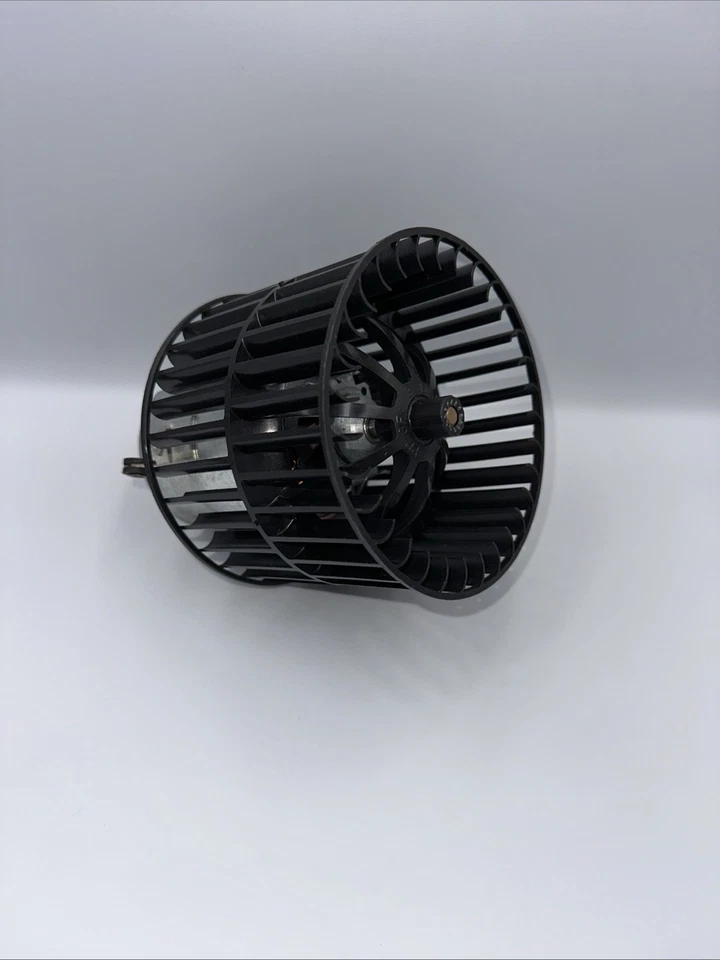 Valeo Heater Blower Motor 715036 Fits Vauxhall Astra F Vecrta A Saab 900 - Image 4 of 4