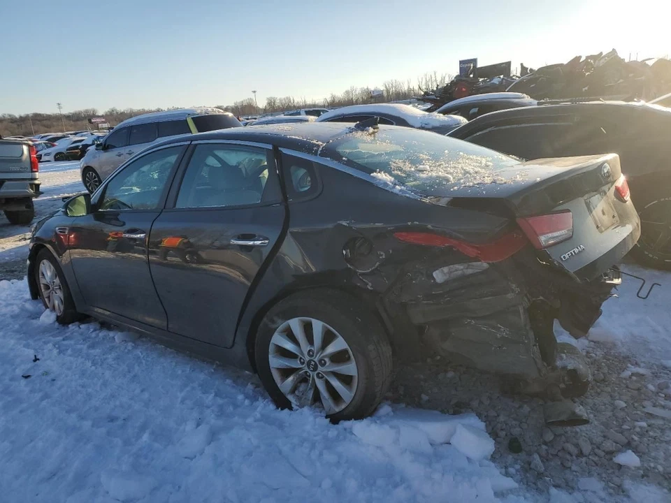 2016 KIA OPTIMA Washer Reservoir 2.40L OEM Used 84000 Miles - Stock C25513 - Image 2 of 4