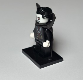 Genuine LEGO Monster Fighters Haunted House Lord Vampyre (Vampire)Minifig 10228