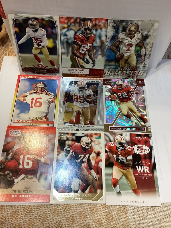 San Francisco 49ers Football Cards Lot Of 32