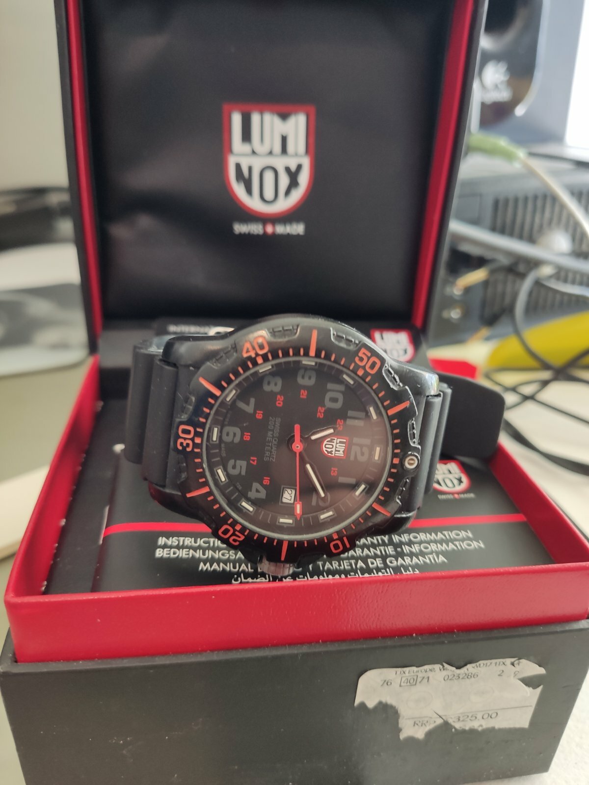 luminox 8815