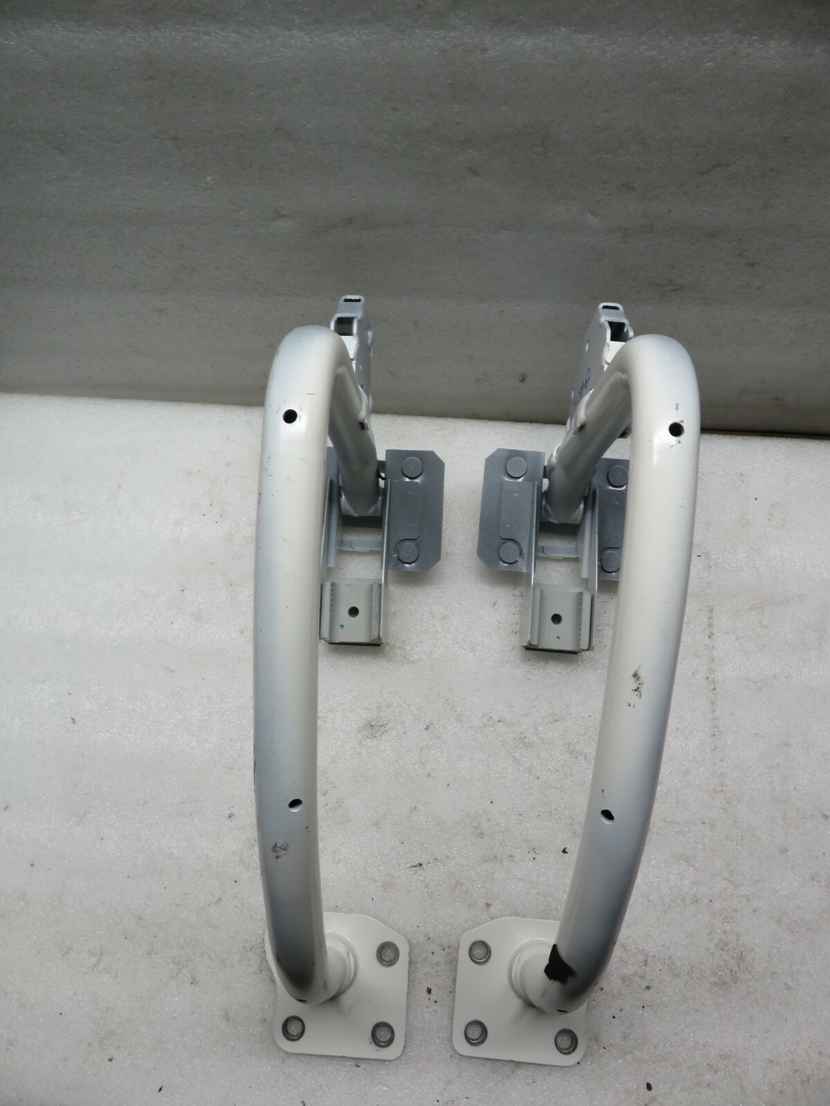 2014-2019 MASERATI GHIBLI SQ4 REAR TRUNK LEFT & RIGHT HINGE SUPPORT SET OEM