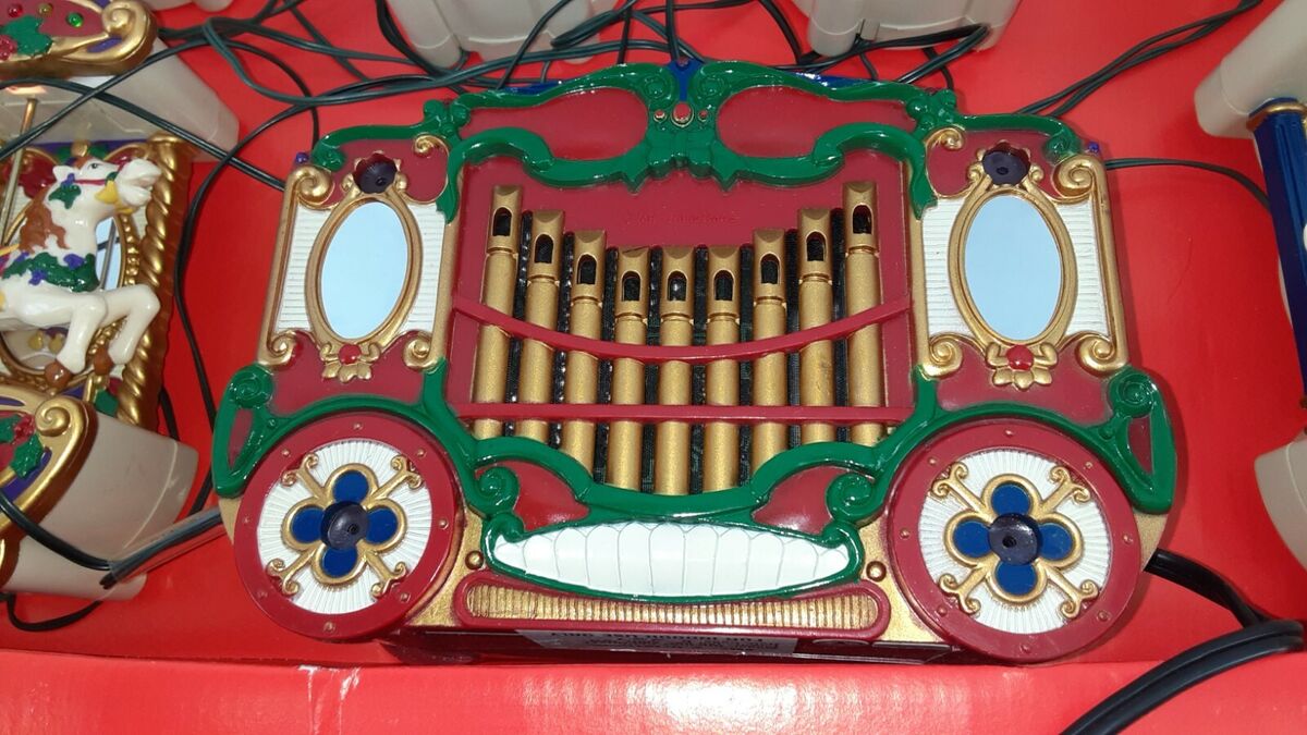 Vintage Mr Christmas Holiday Carousel Light Musical 6 Horses Vintage Mr Christmas Holiday Carousel Light Musical 6 Horses