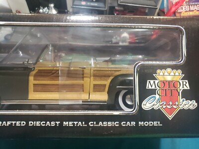 1/18サンスター1948 Chrysler Town and Country 1/18サンスター1948 Chrysler Town and Country MotorCityClassics/'48