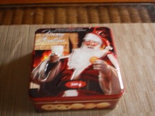 "MERRY CHRISTMAS" SANTA DRINKING MILK & EATING A COOKIE CHRISTMAS BISCUIT TIN