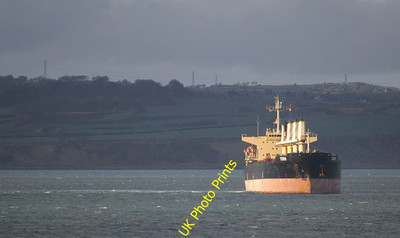 Photo 6x4 The 'Tern' off Bangor Groomsport 190m (50209 DWT) Marshall Isla c2016