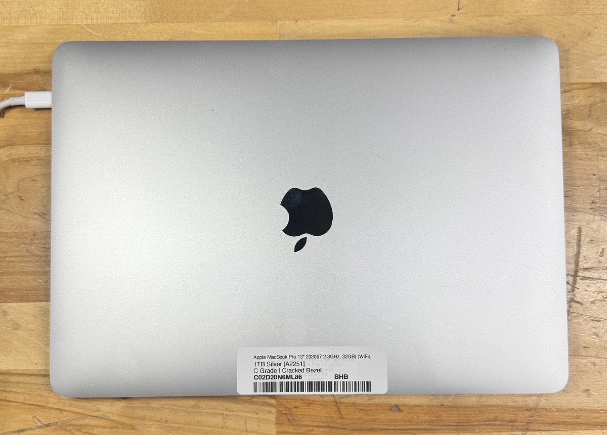 Apple MacBook Pro 13” 2020 A2251 i7 2.3GHz 32GB RAM 1TB SSD Silver