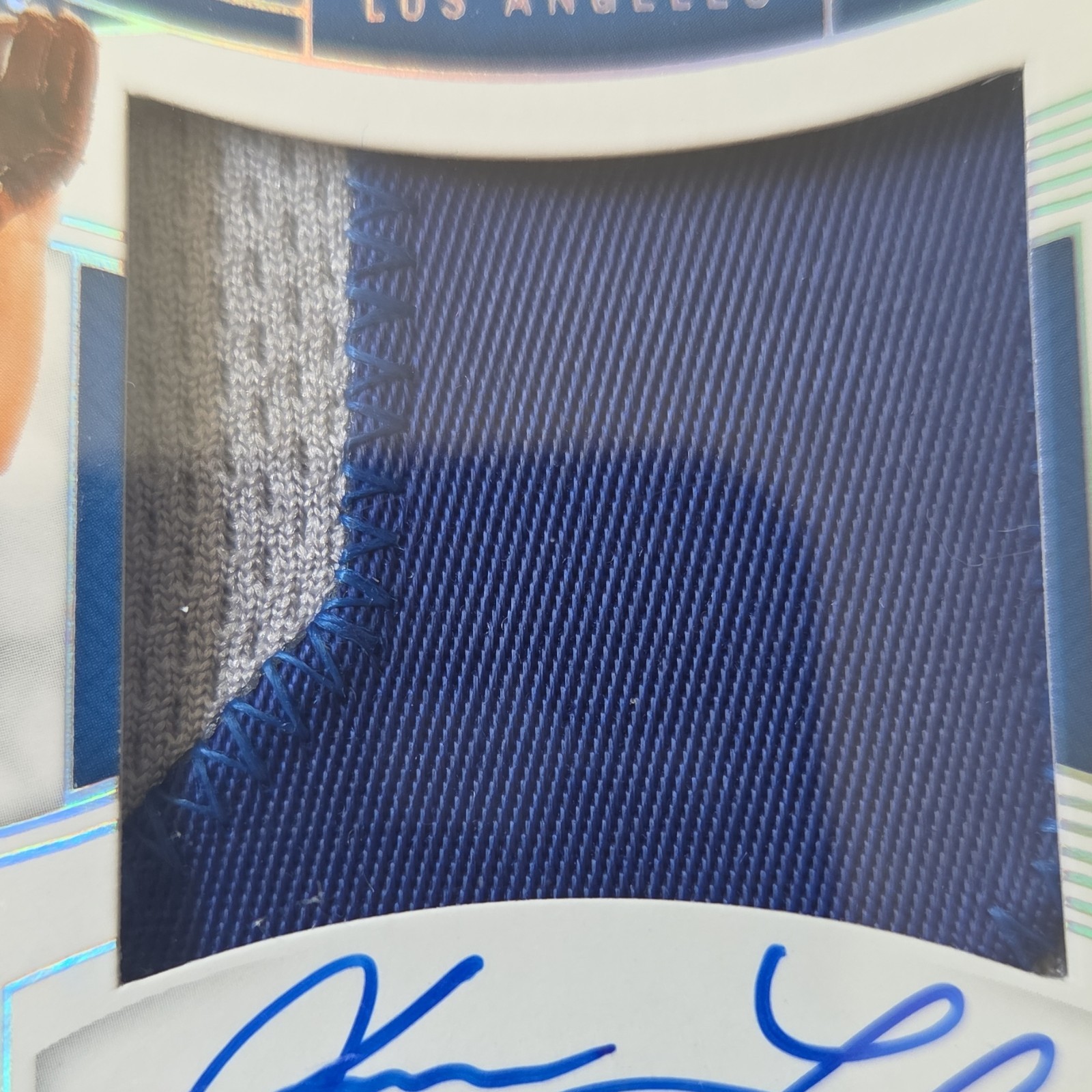 2025 National Treasures  Lindsey Colossal Patch Auto Holo Silver 17/25 Dodgers view 12