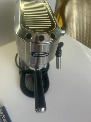 De'Longhi EC685.M Dedica Pump Espresso Machine