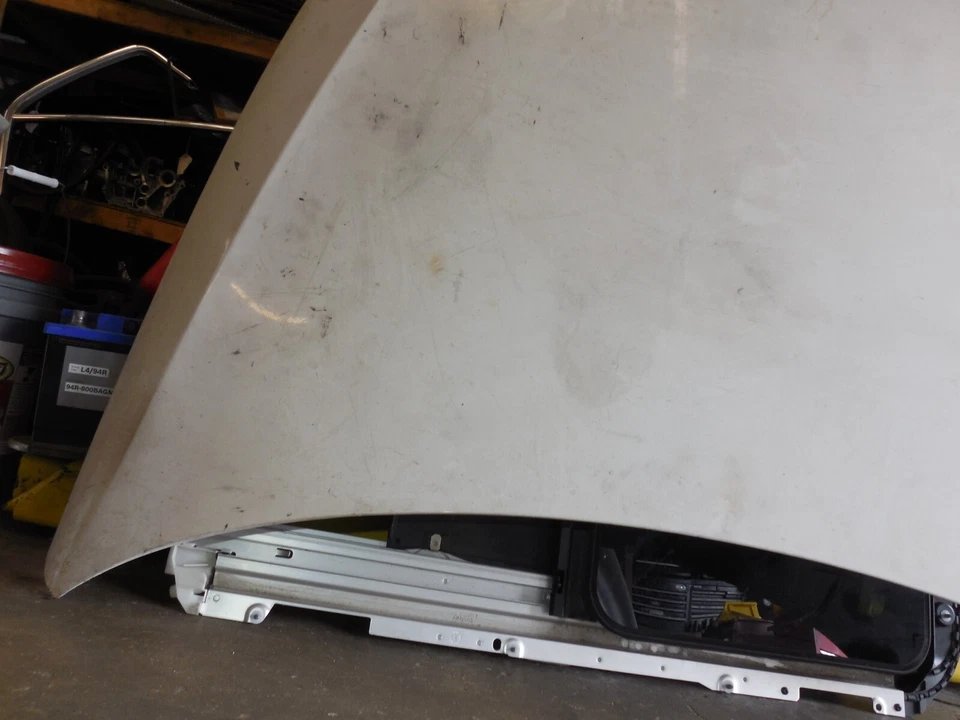 Capô painel branco 2006-2012 BMW E90 325i 330i 335i APENAS RETIRADA 11733 - Imagem 4 de 4