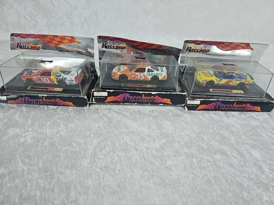 Race Image Dimension 4 NASCAR Todd Bodine Tabasco Die Cast Car 1:43 - Image 2 of 4