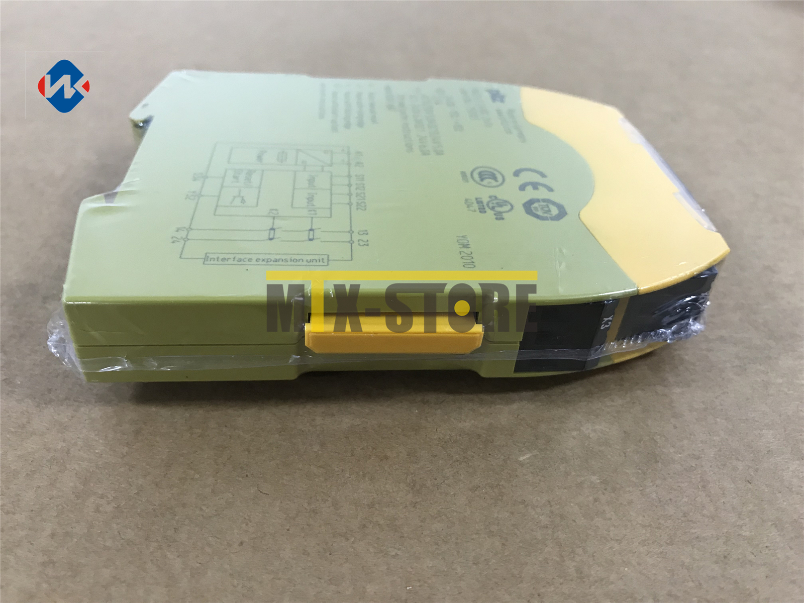 1PCS New In Box PILZ PNOZ S3 750103 Safety Relay