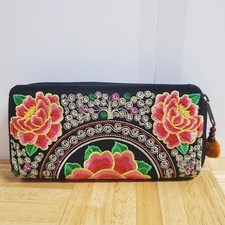 Women Zip Around Wallet Beautiful Embroiled Pink floral