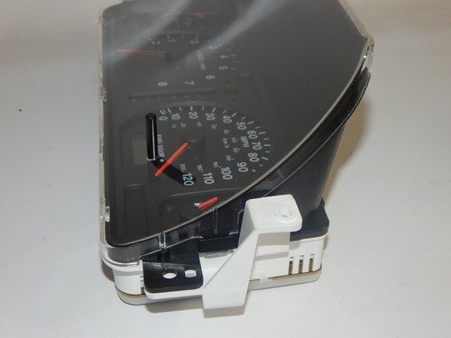 Nuevo OEM 1998-1999 Honda Acura SLX Sedan Meter Cluster completo 8971623953 *FLAW - Imagen 4 de 9
