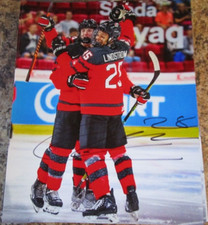 CAYDEN LINDSTROM SIGNED 8X10 MATTE PHOTO MEDICINE HAT COLUMBUS BLUE JACKETS (A)