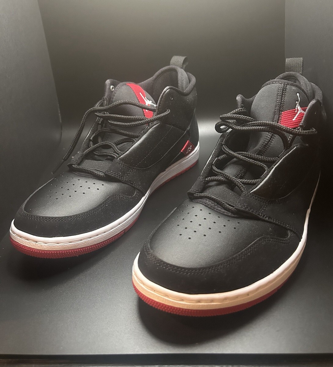 nike air jordan fadeaway bred