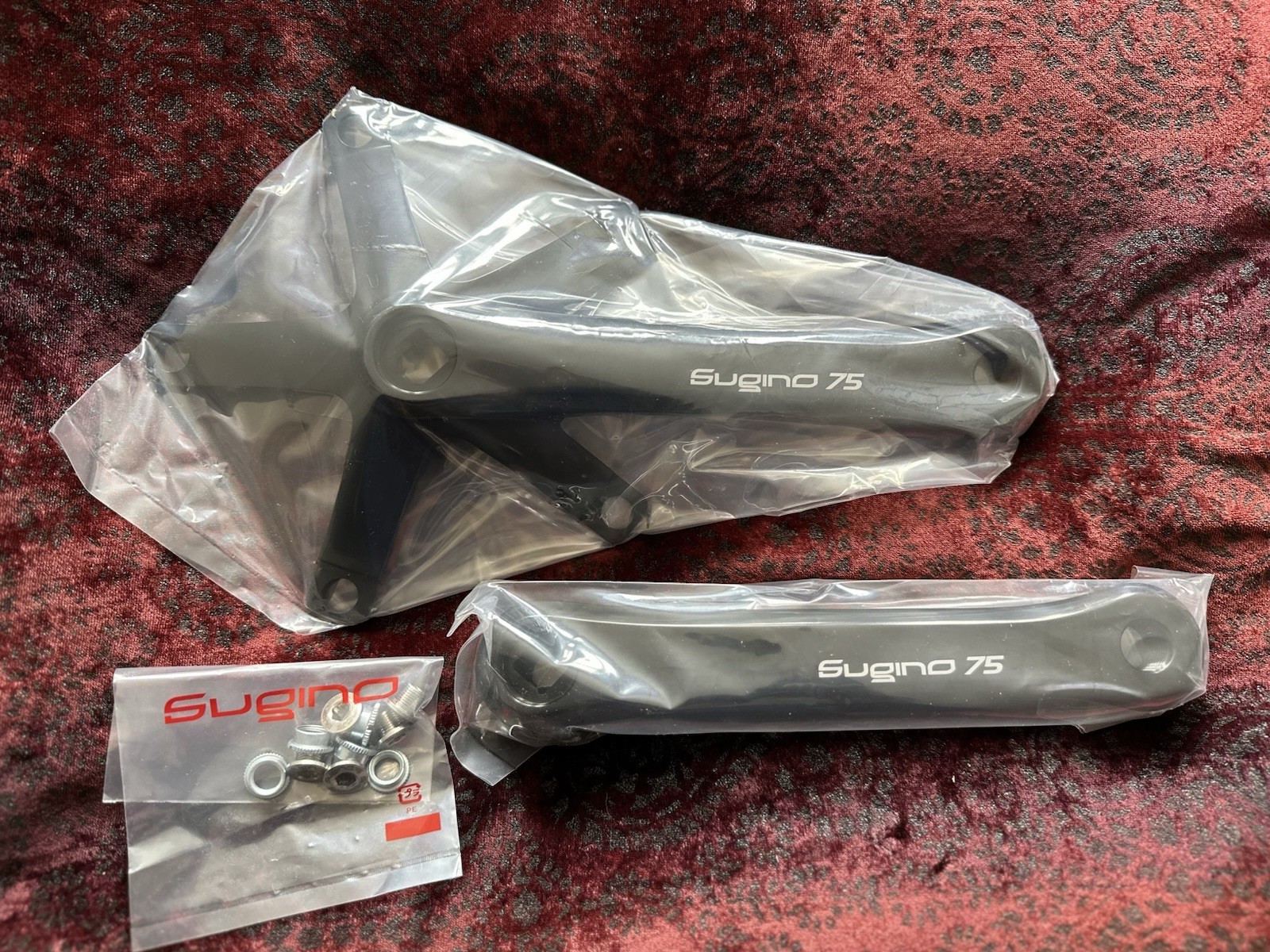 Sugino SG75 Crankset w/ Chainring Bolts | 165mm | 144bcd | Black | Track | NJS