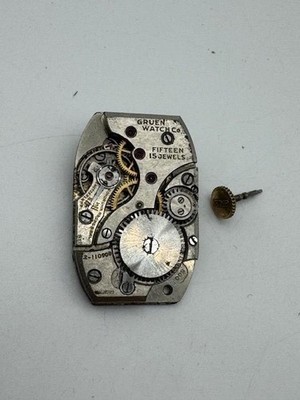 Vintage Gruen 15 Jewels .2-110909 Watch Movement Untested