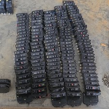 Square D QO120 20A Single Pole Circuit Breakers, Plug-On, AC