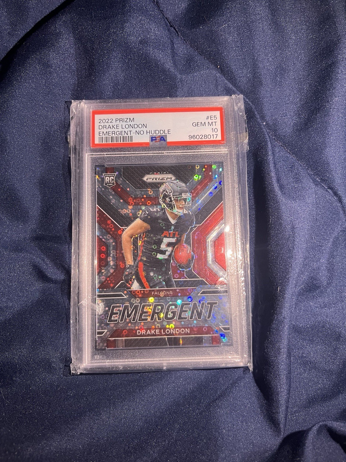 2022 Panini Prizm - Emergent Drake London #E-5 No Huddle Prizm (RC)
