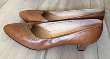 Vtg Salvatore Ferragamo Leather Heels Shoes Women Brown Black Pumps Italy 8 AAAA
