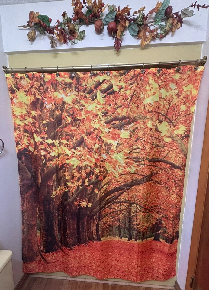 Hermosa CORTINA DE DUCHA de tela de árboles de otoño naranja dorado follaje de otoño Foto 2 de 2