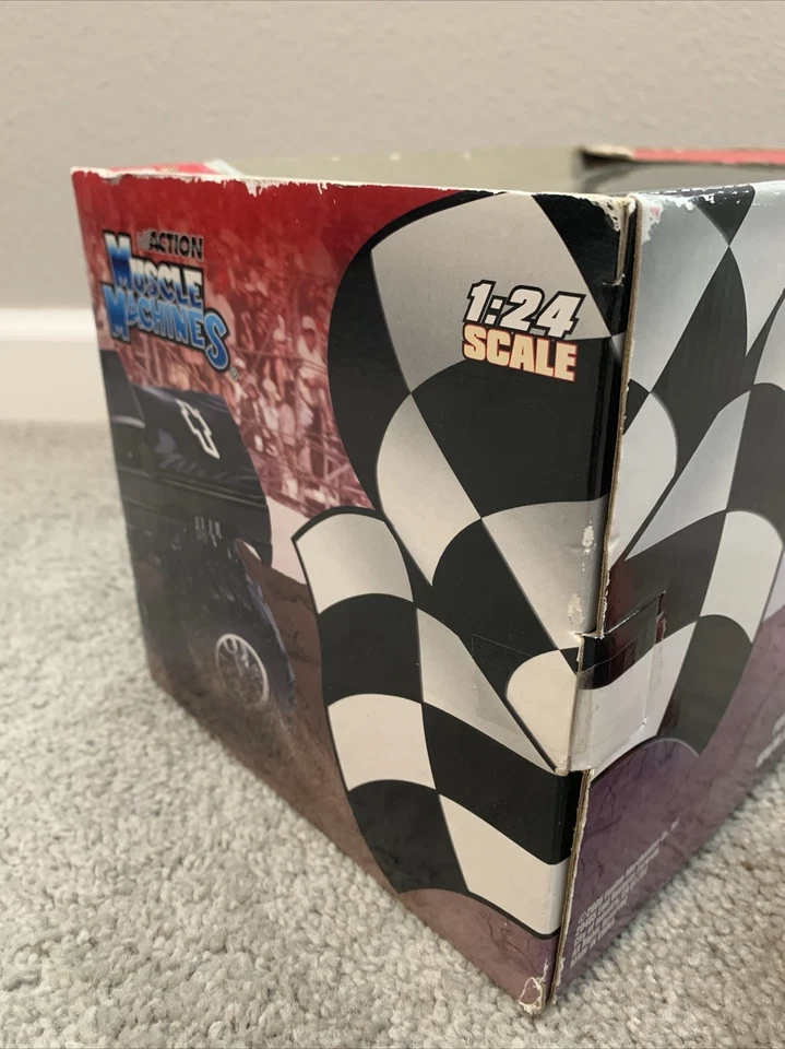 Rare Action Muscle Machines 18 Interstate Batteries Nascar Monster Truck 1:24 - Image 2 of 4