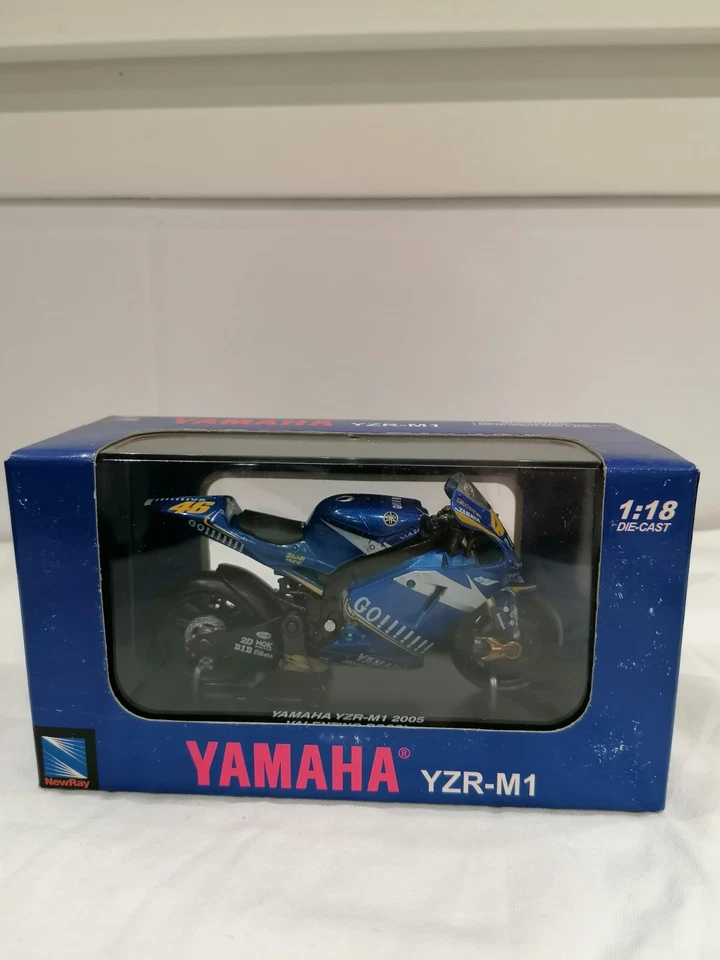 newray moto gp 1/18 rossi yamaha m1 2005 - Photo 1/1