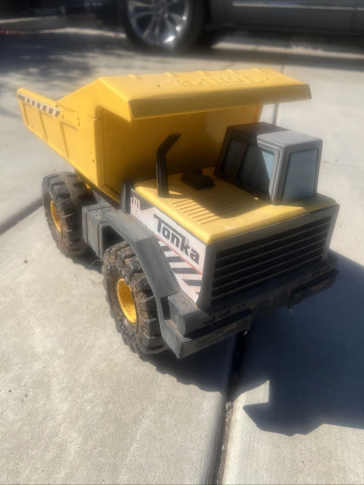 Tonka Truck - Image 4 of 4