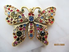 GUCCI ZIP PULL   CHARM UNDER 1 .5 INCH   GOLD tone,  METAL , SO PRETTY